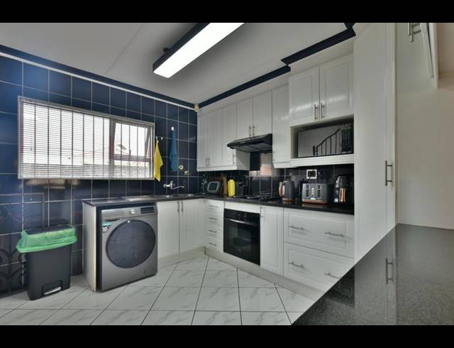 3 BEDROOM CLUSTER FOR SALE IN NEWMARKET